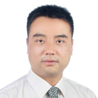 鲁严头像